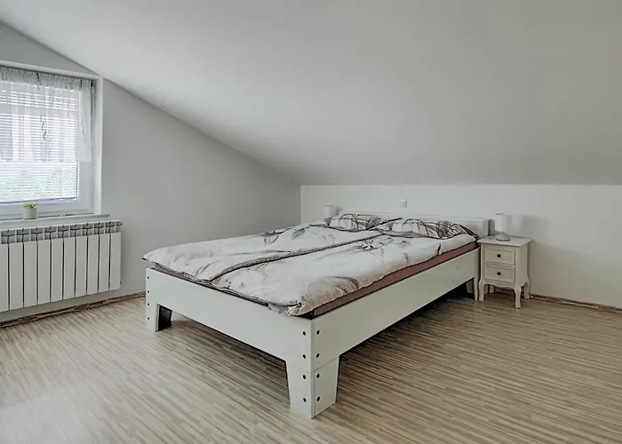 Apartma Hilltop Haven Appartamento